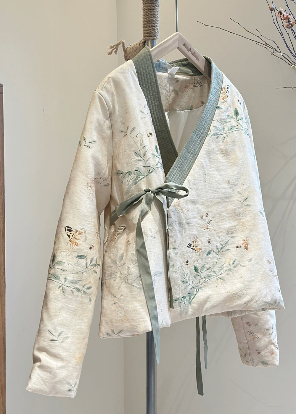 Vintage Beige V Neck Lace Up Fine Cotton Filled Coats Spring TJ030