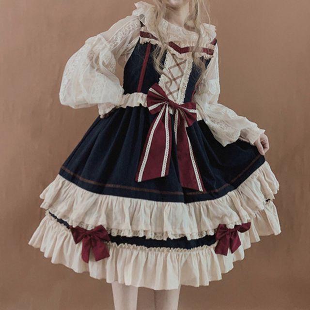 Lolita A-Linien-Kleid/Bluse/Set mit Schleife und Riemchen