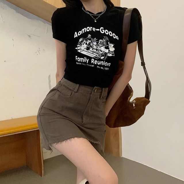 Short-Sleeve Cartoon T-Shirt Cropped Print