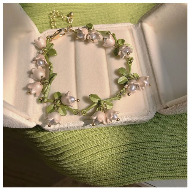 Faux Earring Necklace / Bracelet Hook Flower Pearl Stud
