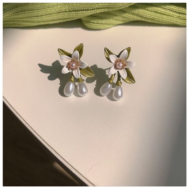 Faux Earring Necklace / Bracelet Hook Flower Pearl Stud
