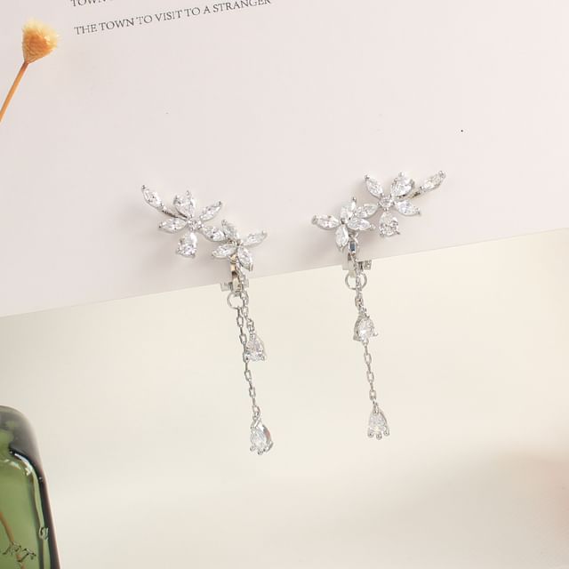 Rhinestone Clip-On Stud Floral / Earrings