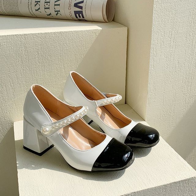 Escarpins Mary Jane à talon épais et bout rapporté avec fausses perles