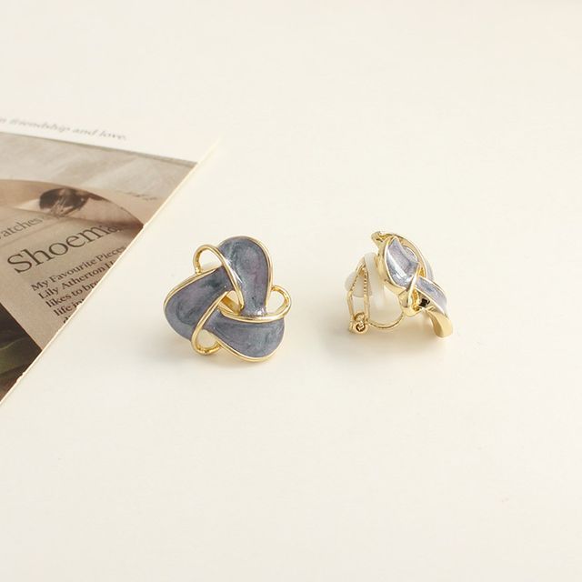 On Clip / Earring Ear Stud Triangle