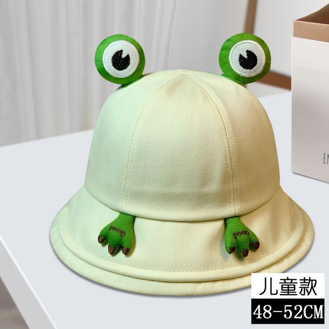 Bucket Hat Detail Frog