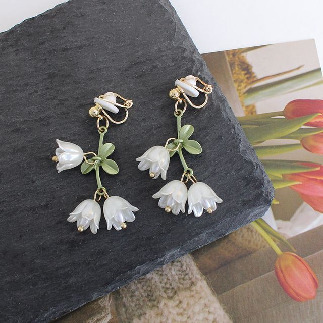 Faux Flower Alloy Fringed Pearl Earring