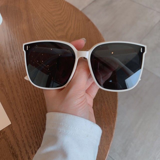 Sunglasses Retro
