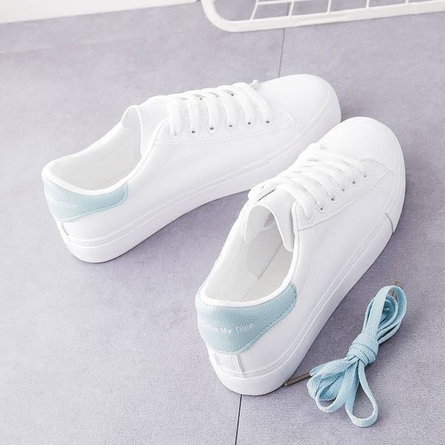 Sneakers Up Lace