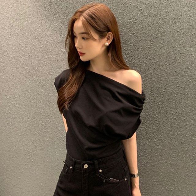 Cap-Sleeve Off-Shoulder Plain Asymmetrical Top