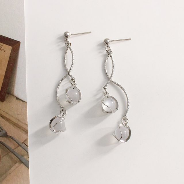 Alloy Eye Earring Faux Fringed Stone Cat