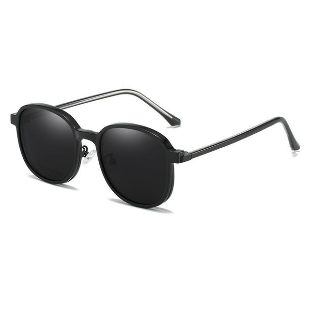 Sunglasses with On Round Magnetic Glasses Snap