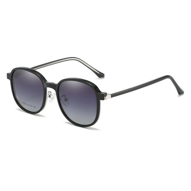 Sunglasses with On Round Magnetic Glasses Snap