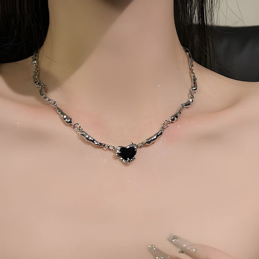 Heart Choker Alloy Pendant