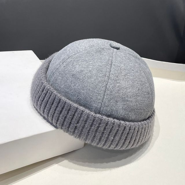 Plain Hat Docker