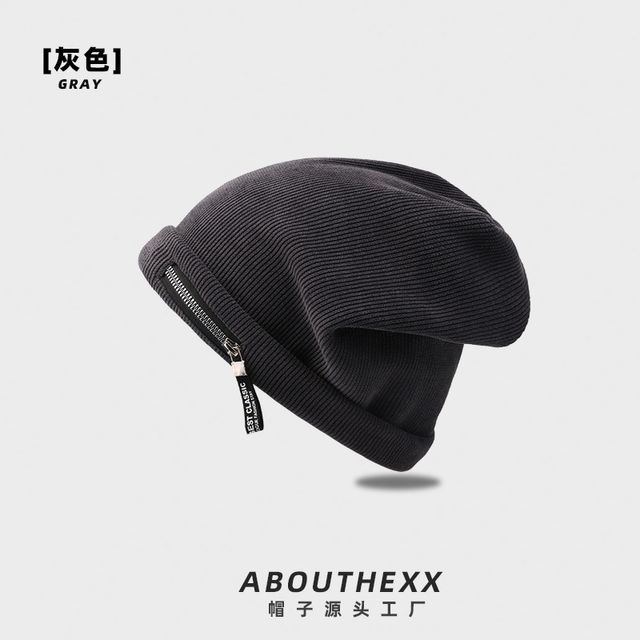 Beanie Ribbed Zip Detail