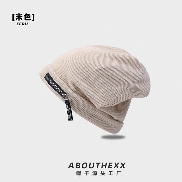 Beanie Ribbed Zip Detail