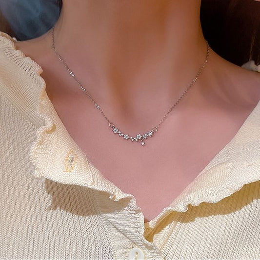 Rhinestone Pendant Necklace