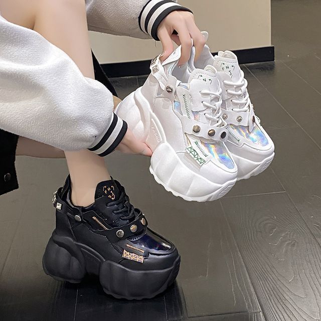 Sneakers Studded Platform