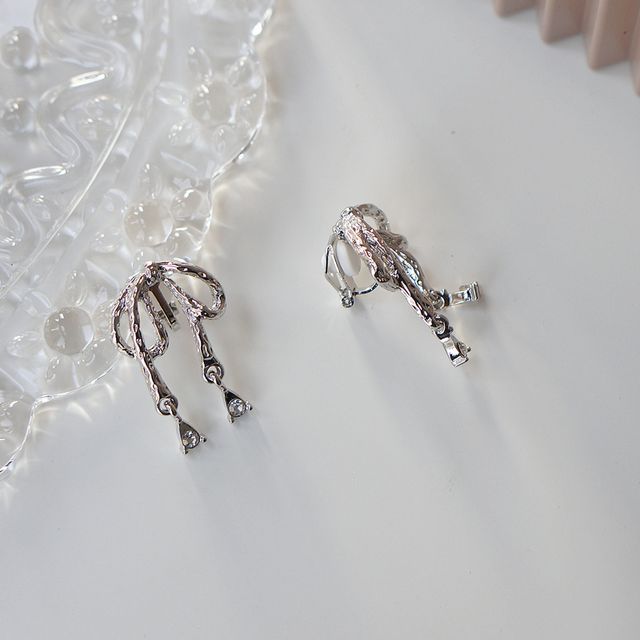 Bow Alloy Earring