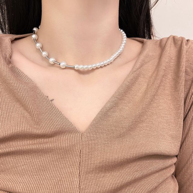 Faux Pearl Alloy Choker