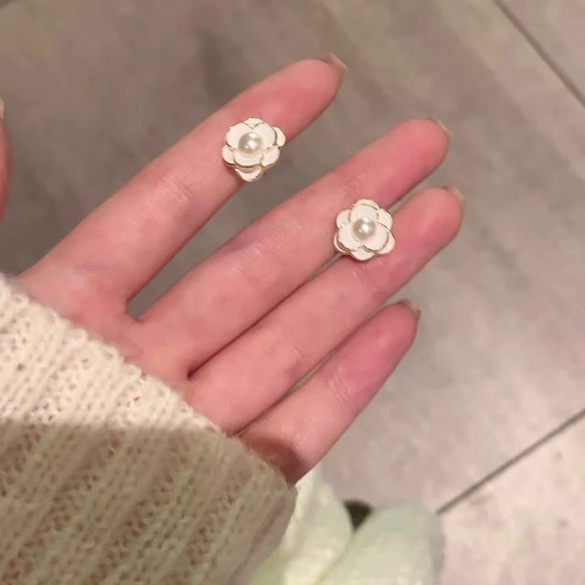 Pearl Earring Flower Alloy Faux