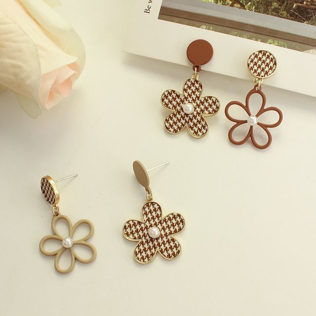 Earring Dangle Alloy Asymmetrical Houndstooth Floral