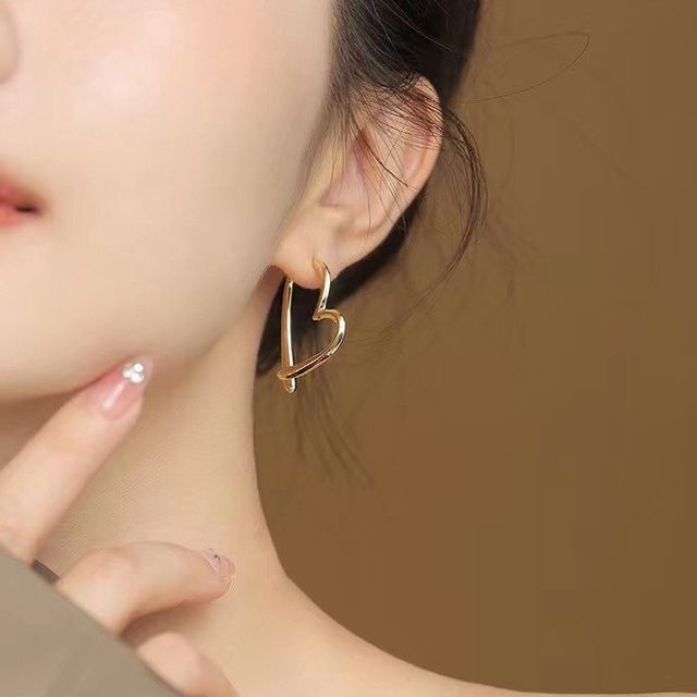 Heart Alloy Cuff Earring