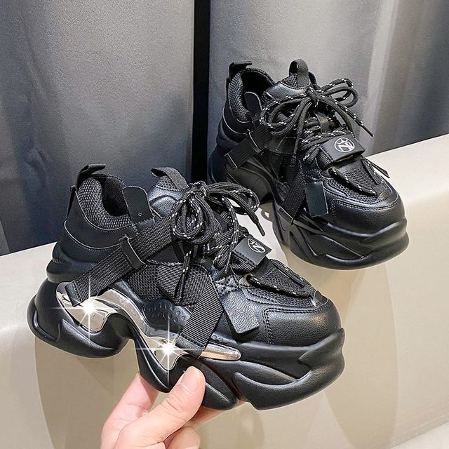 Platform Up Sneakers Lace