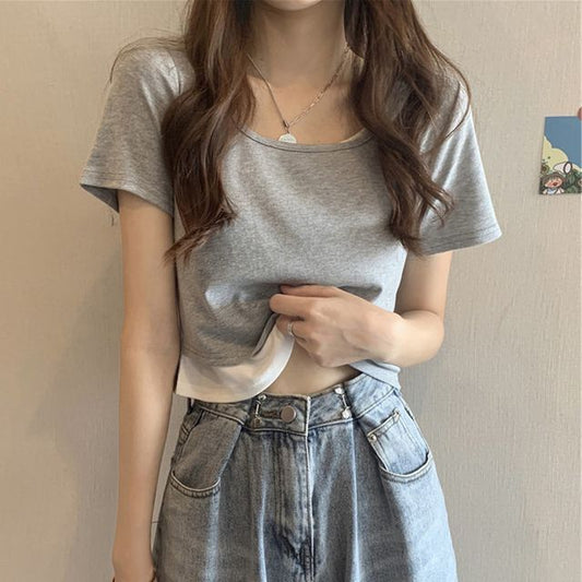 Short-Sleeve Two Mock Neck Piece Scoop Tee
