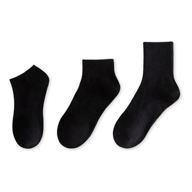 Set of 9 Pairs: Plain Ribbed Socks