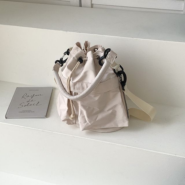Nylon Multi-Pocket Drawstring Bucket Bag