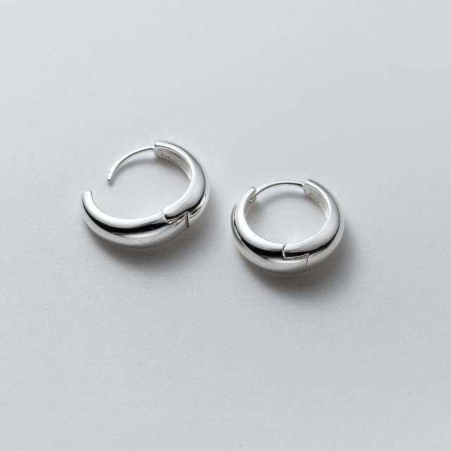 925 Sterling Silver Glossy Hoop Earring