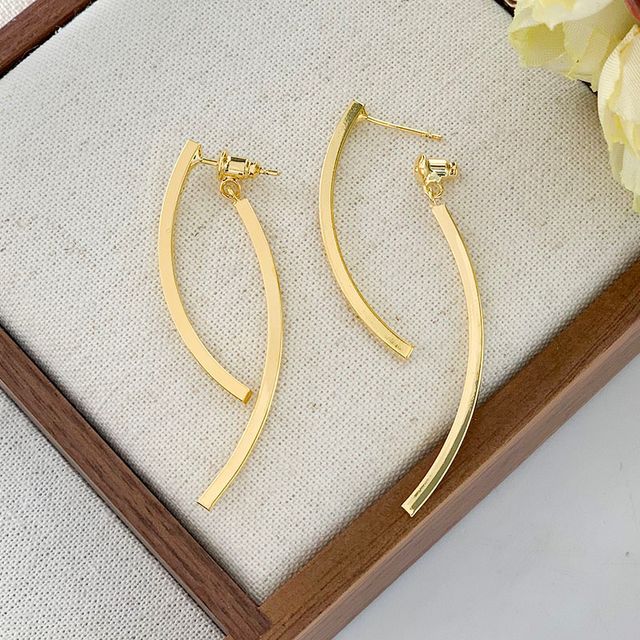 Curve Fringed Alloy Earring