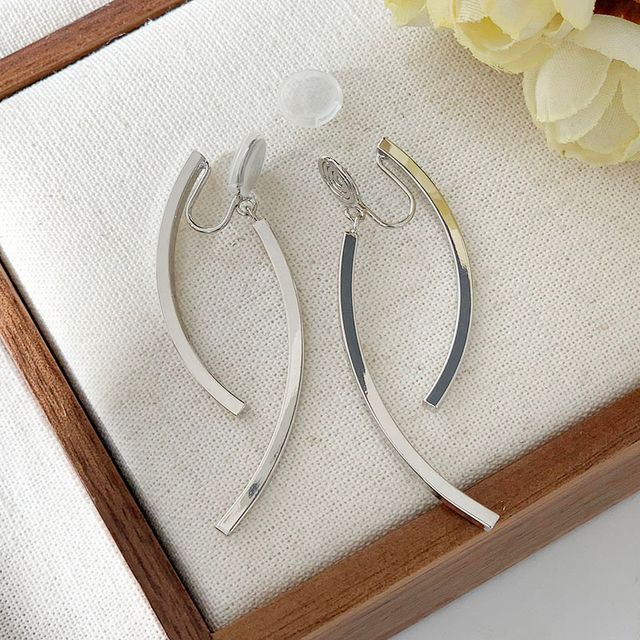 Curve Fringed Alloy Earring
