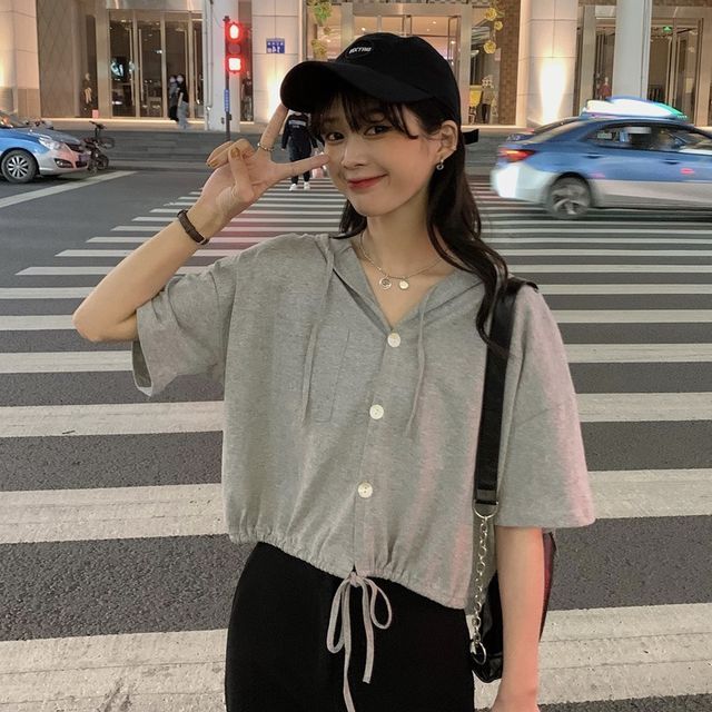 Short-Sleeve Plain Hooded Cropped Tee Button-Up