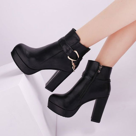 Boots Chunky Short Plain Heel
