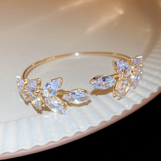 Bangle Alloy Rhinestone Leaf Open