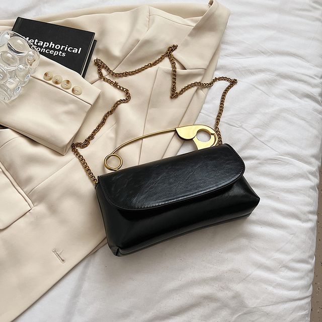 Safety Bag Flap Handle Crossbody Pin