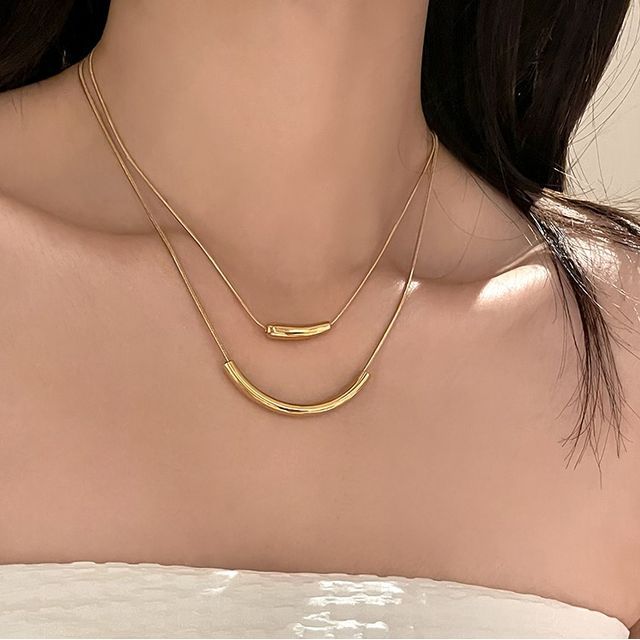 Necklace Curve Pendant