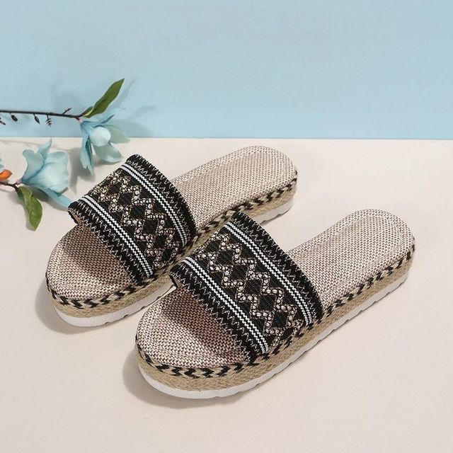 Slide Patterned Platform Sandals