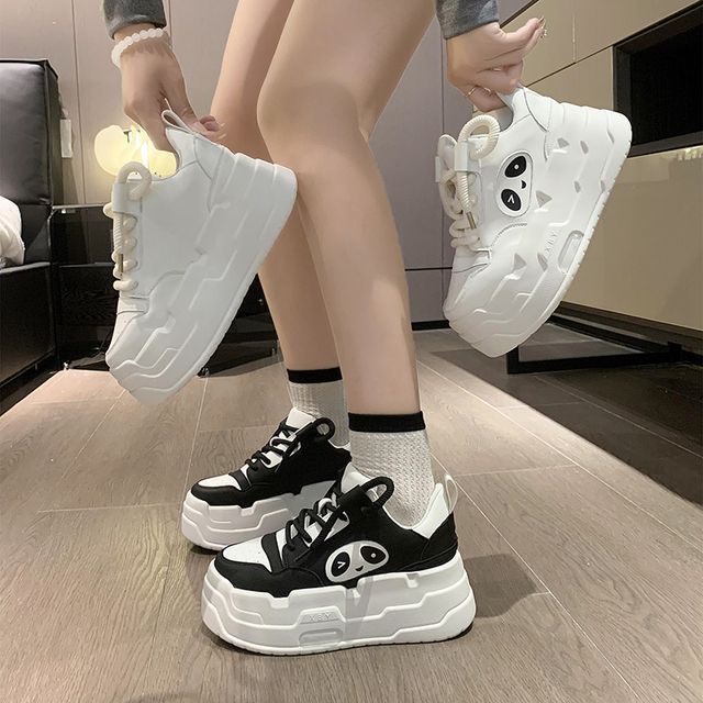 Sneakers Panda Platform Applique Lace-Up