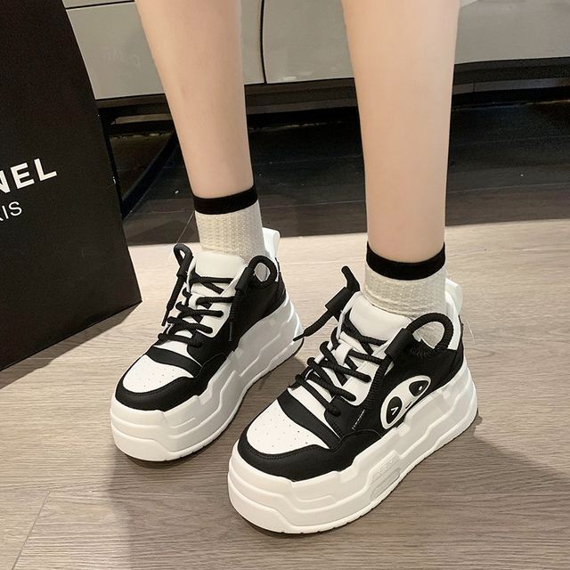 Sneakers Panda Platform Applique Lace-Up