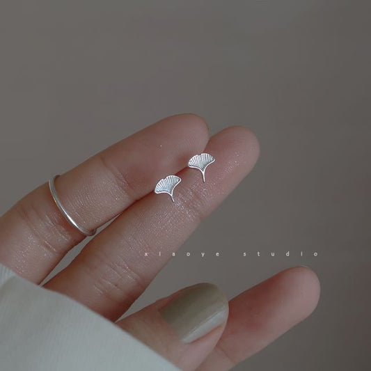 Earring Stud Silver Leaf