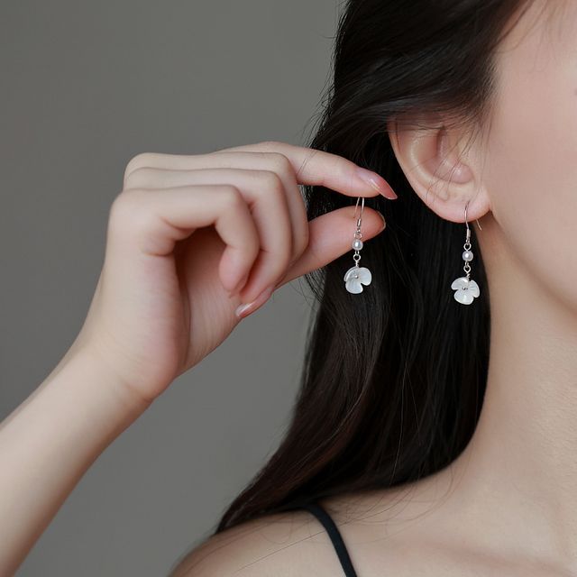 Alloy Floral Dangle Earring Pearl Acrylic Faux