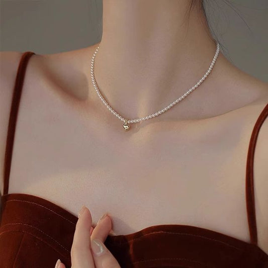 Faux Pendant Heart Choker Pearl