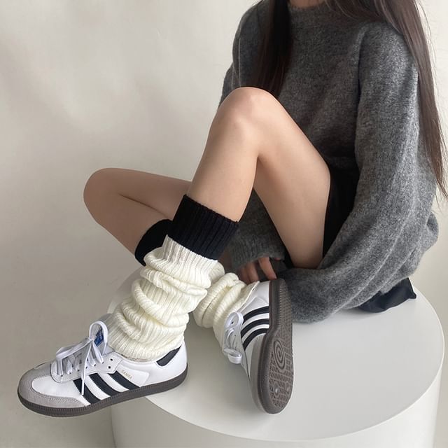 Two-Tone Ribbed Knit Socks / Set