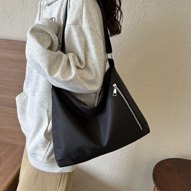 Plain Lightweight Crossbody Bag