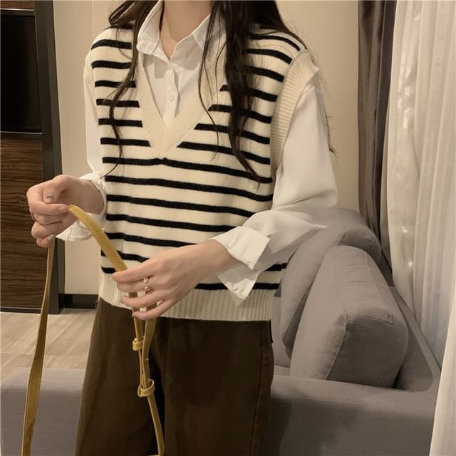 Vest Knit Striped V-Neck