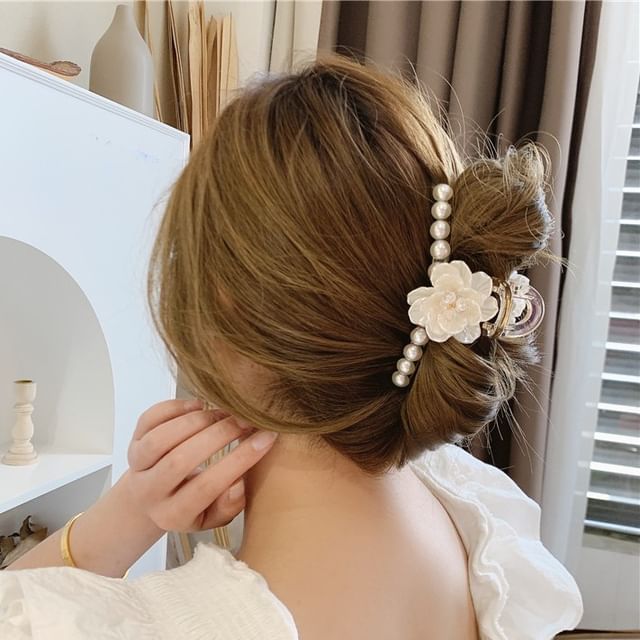 Clamp Hair Faux Pearl Acrylic Floral