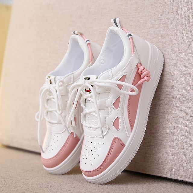 Applique Contrast Trim Lace-Up Platform Sneakers